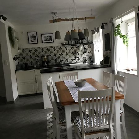 Haus Finchen - Alte Naeherei Hückelhoven エクステリア 写真