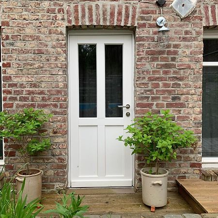 Haus Finchen - Alte Naeherei Hückelhoven エクステリア 写真